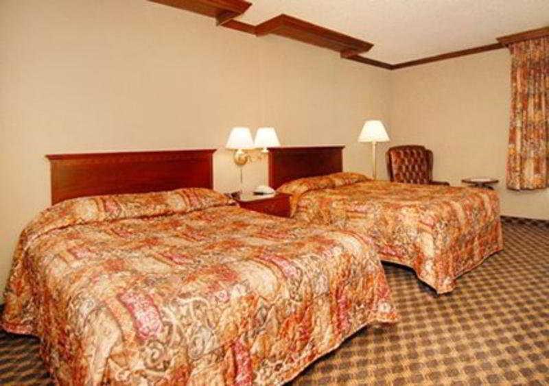Rodeway Inn And Suites Boulder Broker Экстерьер фото