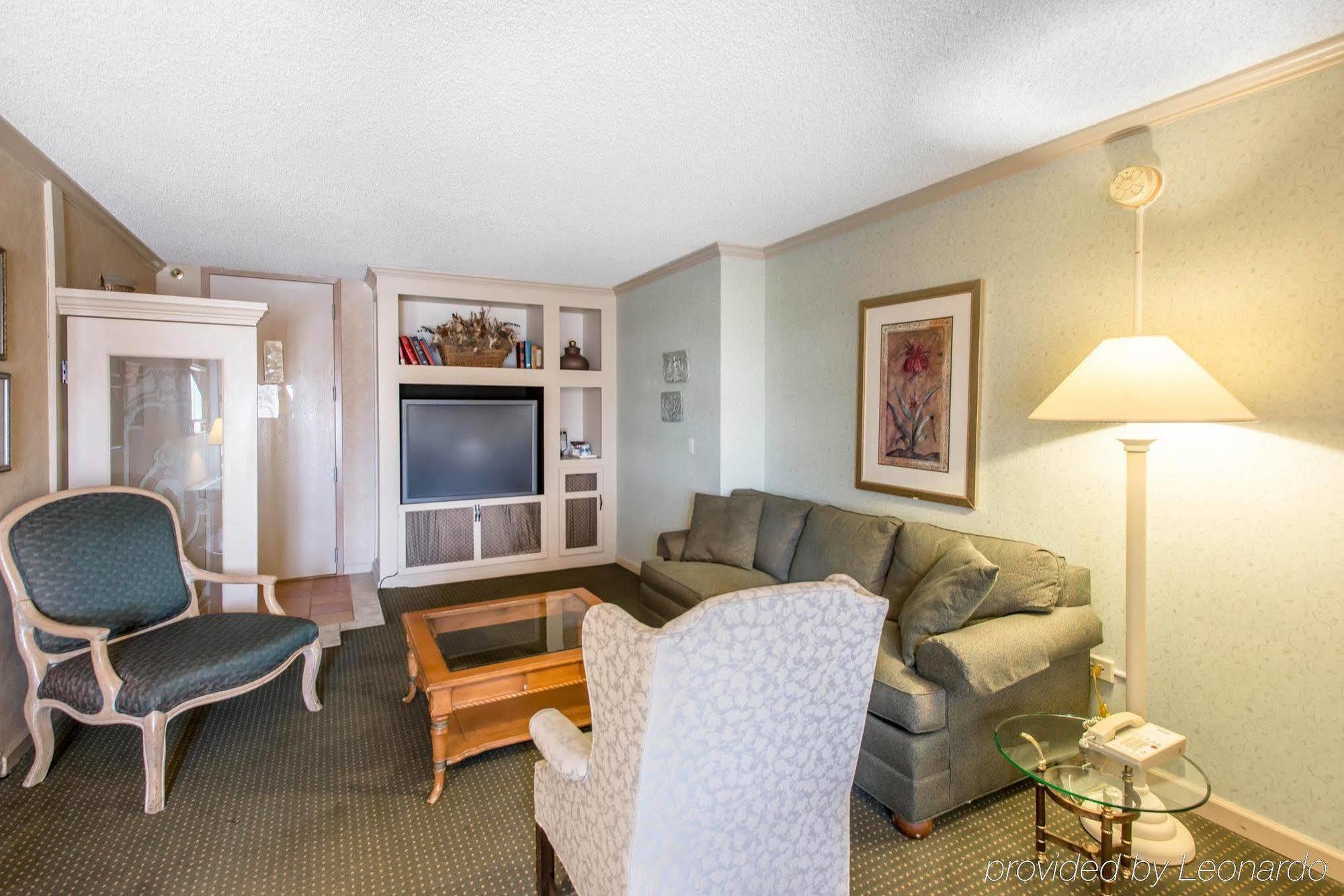 Rodeway Inn And Suites Boulder Broker Экстерьер фото