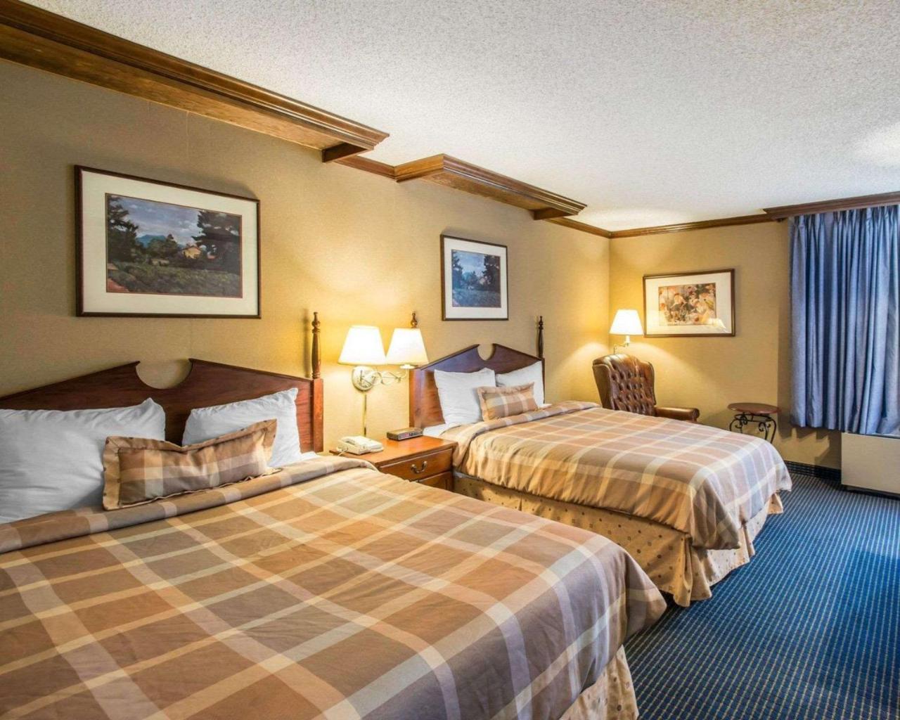 Rodeway Inn And Suites Boulder Broker Экстерьер фото